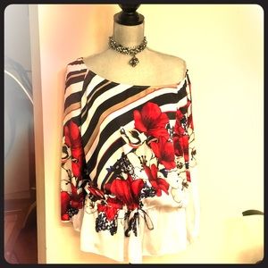 Floral blouse like new